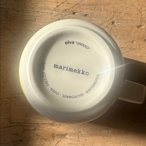 Marimekko Oiva Unikko Mug – Yellow Floral - Picture 3 of 6